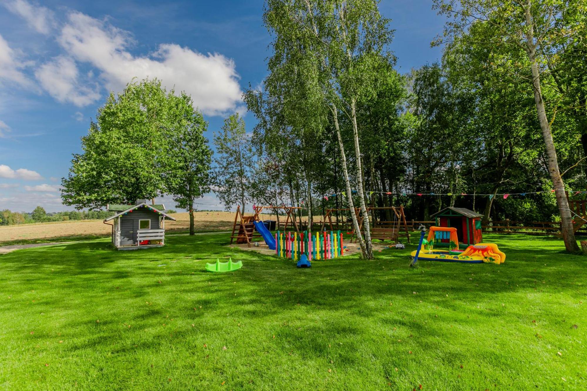 Ostoja - Na Kaszubach, Sauna, Balia-jacuzzi, Plac Zabaw, Tyrolka , Dwa Boiska, Miejsce Na Ognisko, Grill Gazowy Ferienhaus