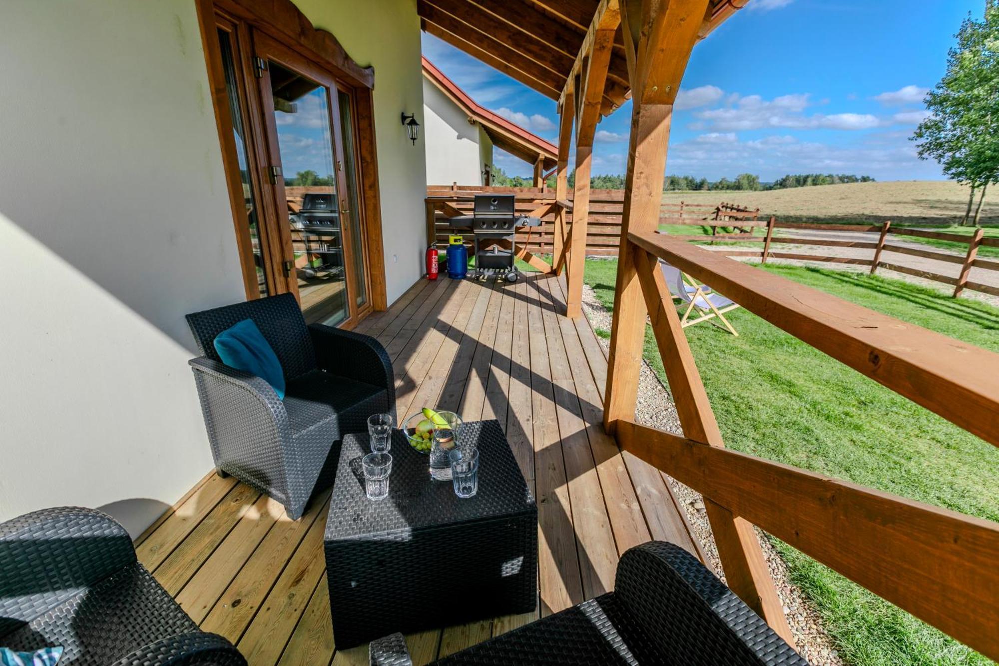 Ferienhaus Ostoja - Na Kaszubach, Sauna, Balia-jacuzzi, Plac Zabaw, Tyrolka , Dwa Boiska, Miejsce Na Ognisko, Grill Gazowy