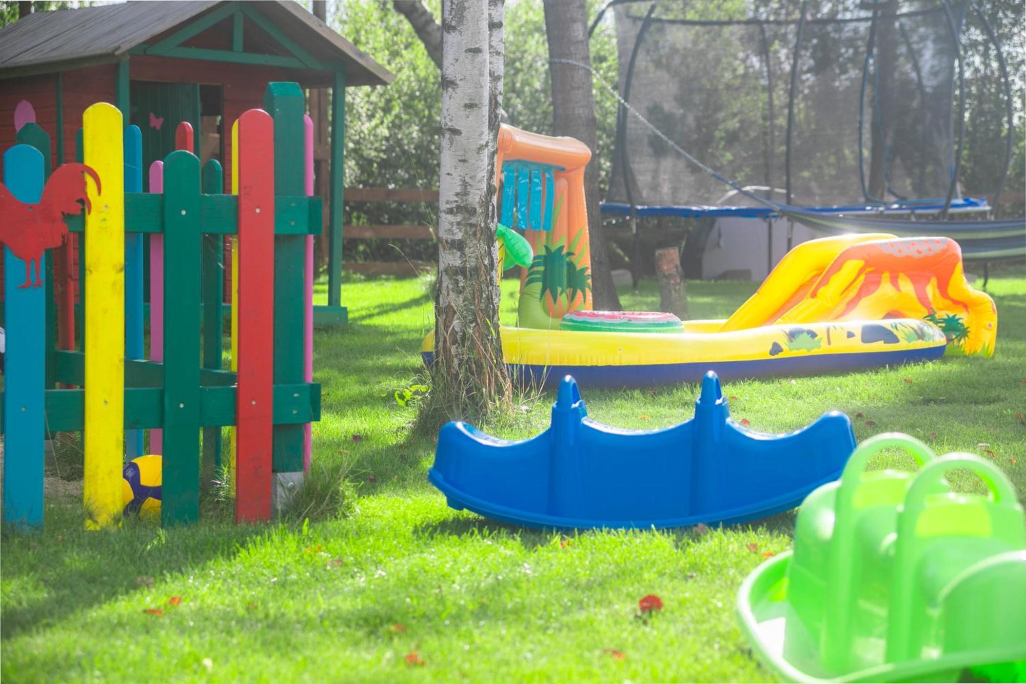 Ostoja - Na Kaszubach, Sauna, Balia-jacuzzi, Plac Zabaw, Tyrolka , Dwa Boiska, Miejsce Na Ognisko, Grill Gazowy
